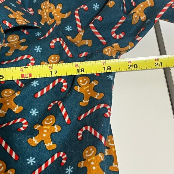 Simon Banks Green Gingerbread With Candy Canes Button Down Shirt-Mens Size Small - Picture 6 of 7